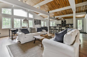 2669 Chemin du Village - Mountain Home w Hot Tub & Sauna next to Village